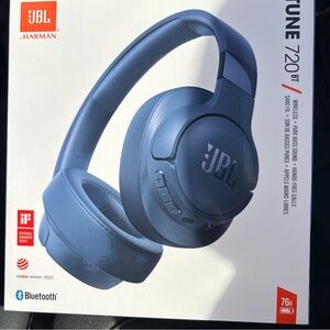 JBL Tune 720BT Wireless Headphones - Blue NEW